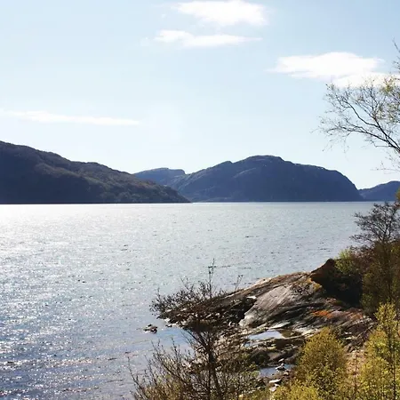 Four Bedroom Holiday In Sorbovag Hyllestad