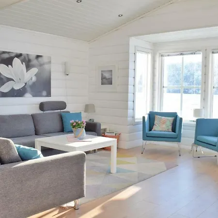 Four Bedroom Holiday In Sorbovag *
